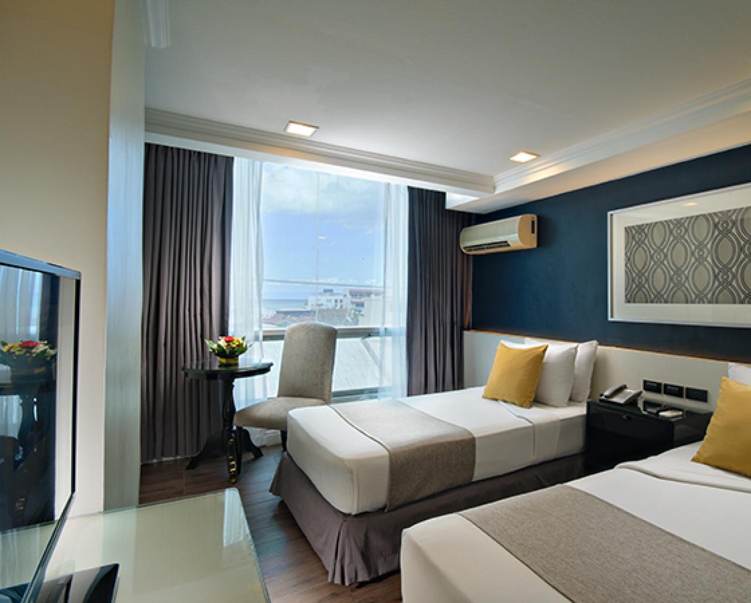 Metrocentre Hotel Tagbilaran City Exterior photo