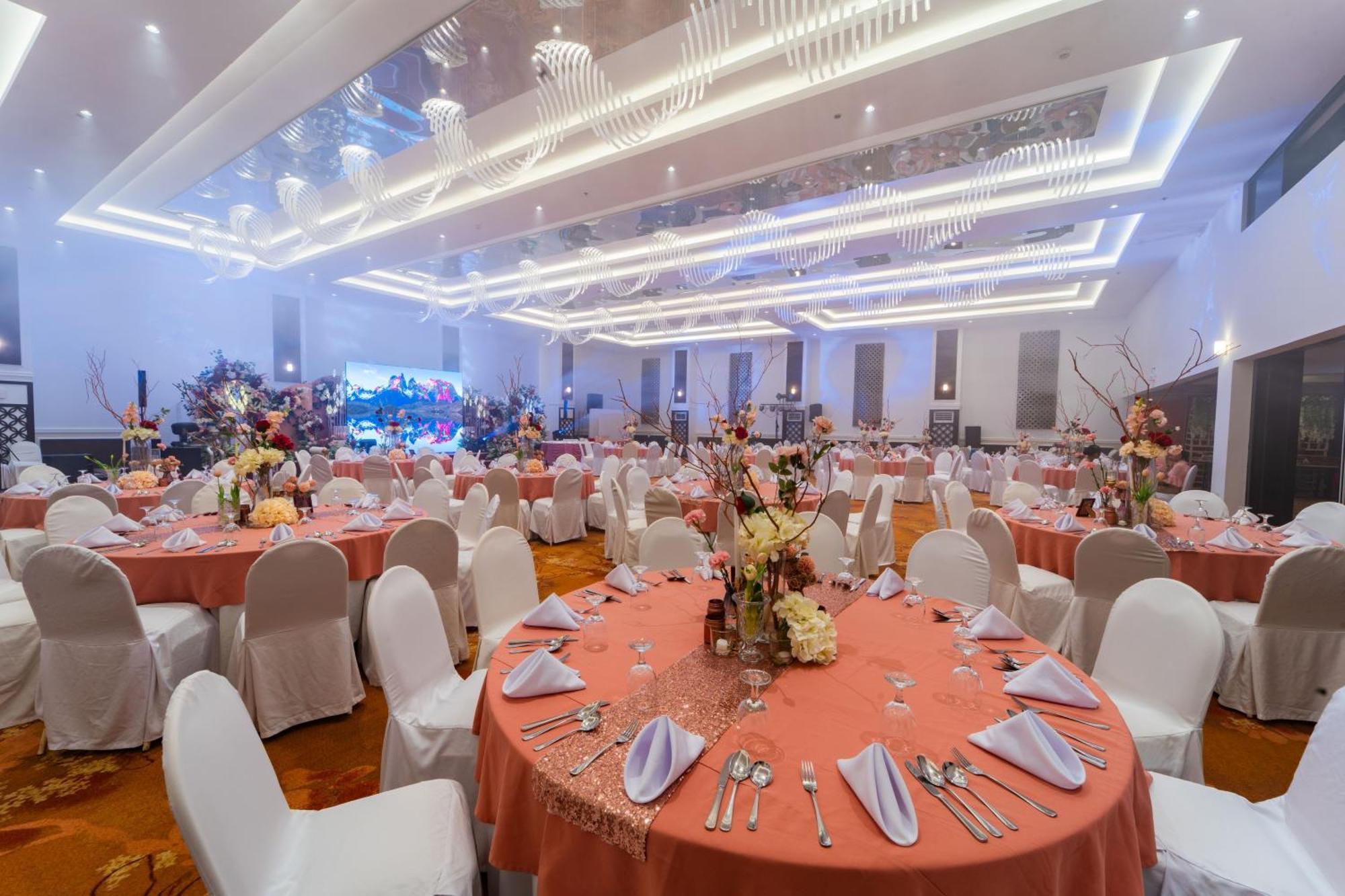 Metrocentre Hotel Tagbilaran City Exterior photo